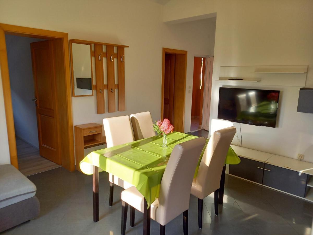 Apartment Valerija Baska  Luaran gambar